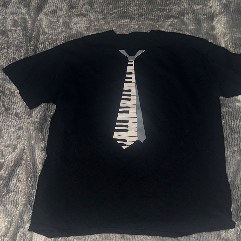 Gildan Black Tee with Keyboard Tie Graphic